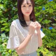 鈴蘭はづき～完全未経験～ はじめまして。 完全未経験で入店しました。 人妻ジャンキー
