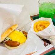 まなか エッチな写真じゃなくてごめんね🍔✨ KOBE GOLD（神戸ゴールド）