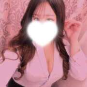愛咲　ベル 明日も待ってるね🩷 OLピンクコレクション