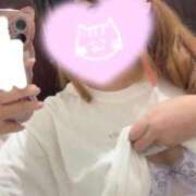 ねね まつエクいってきた👀🎀 白いぽっちゃりさん