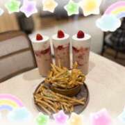 ことは ハマってます🍟 池袋あられ