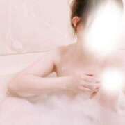 水瀬 菘 イキたい… 30代40代50代と遊ぶなら博多人妻専科24時