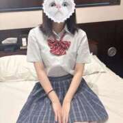 鏡野かがり 癒し枠、空いてます🤍 全裸美女からのカゲキな誘惑