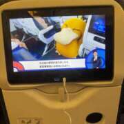 ここな (。-ω-)zzz. . . (。ﾟωﾟ) ﾊｯ! アイドルチェッキーナ本店