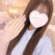 りおな 🤍手を見たらわかるらしい…？🤭 イキなり生彼女from大宮