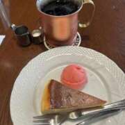 めぐ カフェでひと休み☕️ ぽっちゃりデリヘル倶楽部