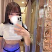秦野あみか 細くておっきい♡/// ブルーバード