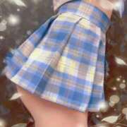 木実うた 86‎🤍 笑いすぎて頬が痛いです… 池袋㊙エステ～フル勃起～