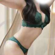 二ノ宮かなさ 本日出勤です♡ 池袋㊙エステ～フル勃起～
