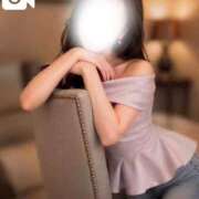 あおい ♡退勤しました🌙🫧 オトナのエフルラージュ