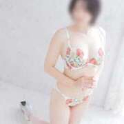 つきの【底抜けな眩しい笑顔】 ＼次回の予定／ エフルラージュ