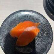 ほたる お友達とお寿司🍣 ダンシングおっぱいTEAM爆