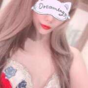 しき 私の睡眠時間とは(´；ω；｀)💜 Premier(プレミア)