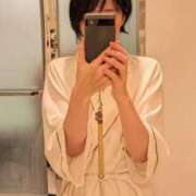 ヒメ日記 2026/08/27 09:05 投稿 胡桃沢 すみれ 人妻セレブ宮殿