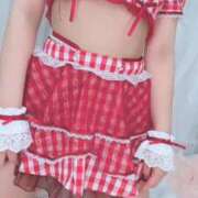 いろは 見えそう🥺🥺💦 E+アイドルスクール池袋店