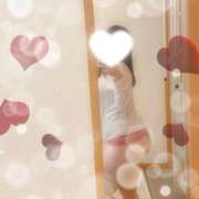 ましろ（清楚癒しリアル人妻！ 雨だから、ってことにしよ♡ HONEY BEE 大宮