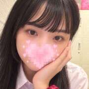 りお【梅田堂山女学院】 ☔️🎀 雨の日はりおに会いに来て？♡ 梅田堂山女学院