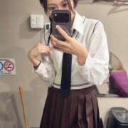 雪村ゆづ★ 今日も可愛いでしょ☺️ elumo(エルモ)