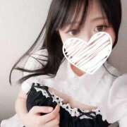 みりな チラ見せ…🙈💓 E+アイドルスクール新宿・歌舞伎町店