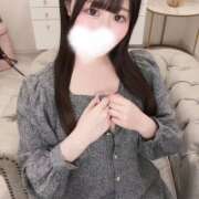 みなみ★無垢な純白坂道系美少女 ふわふわおっぱい💞🫧 渋谷S級素人清楚系デリヘル chloe