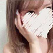 りか（18歳低身長全てが可愛い 初めまして🩵❤️ ハニービー（Honey Bee）