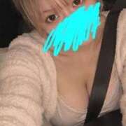 みん 10月24日🫶本日もよろしくお願いします❣️ The White（ザ ホワイト）