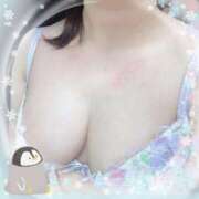 ヒメ日記 2025/12/28 12:42 投稿 桜井やすか 全裸美女からのカゲキな誘惑