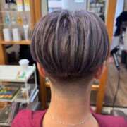 ゆり奥様 スッキリ刈りあげ??♀? 人妻です