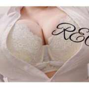 ヒメ日記 2025/10/26 04:33 投稿 れお 巨乳専科パンチラボイン横浜