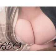 れお 最後の最後✨ 巨乳専科パンチラボイン横浜