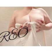 れお また今夜🌙 巨乳専科パンチラボイン横浜