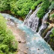 西 けいこ 旅の思い出シリーズ・北海道(富良野&美瑛)14:白(しら)ひげの滝 30代40代50代と遊ぶなら博多人妻専科24時
