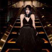 ヒメ日記 2025/10/18 12:46 投稿 未来 ティアラ