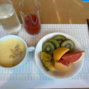 ヒメ日記 2025/11/18 08:07 投稿 三宅理恵 プレジデントクラブ