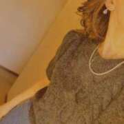 ヒメ日記 2025/12/01 08:38 投稿 川村ゆみ 恋する妻たち