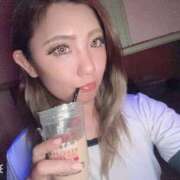 めぐみ 雨だいじょうぶぅ〜☔️ REDROOM (レッドルーム)