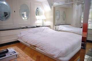 HOTEL CEAN新宿（セアン）(新宿区/ラブホテル)の写真『902号室 ベッド』by マーケンワン