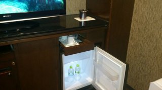 トキワ(豊島区/ラブホテル)の写真『５０２号室 湯沸し、持ち込み用冷蔵庫にいろはすサービス』by ハンプティ・ダンプティ
