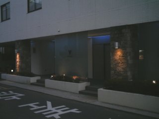 HOTEL Y(ヤー)(所沢市/ラブホテル)の写真『朝の入り口』by もんが～