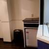 Be-ZONE(立川市/ラブホテル)の写真『203号室冷蔵庫と空気清浄機。有料の飲料がある。』by 春風拳