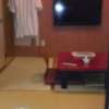オリオン(立川市/ラブホテル)の写真『405号室 ベッドから居間を眺める』by 市