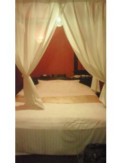 Hotel Bali&Thai 福生店(福生市/ラブホテル)の写真『１２号室、ベッド』by 日本代表