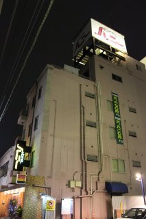 ホテル ハニー(江戸川区/ラブホテル)の写真『夜の外観２』by スラリン