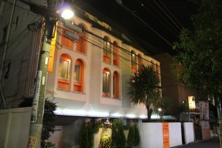 HOTEL RIO（リオ）(新宿区/ラブホテル)の写真『夜の外観２』by スラリン