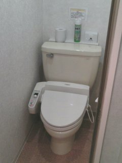 HOTEL J.J相模原(相模原市/ラブホテル)の写真『303号室、トイレ』by もんが～