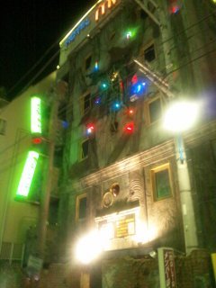 HOTEL MALTA（マルタ）(新宿区/ラブホテル)の写真『夜の外観』by ラッキーボーイ（運営スタッフ）