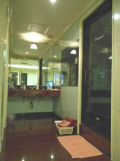 フランセ(八王子市/ラブホテル)の写真『606号室、洗面所』by もんが～