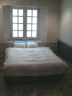 HOTEL Links（リンクス）(入間市/ラブホテル)の写真『208号室、ベッド』by もんが～