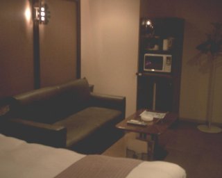 PLAZA K(プラザＫ)(八王子市/ラブホテル)の写真『306号室（部屋奥から）』by もんが～