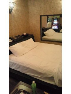 Hotel Bali&Thai 福生店(福生市/ラブホテル)の写真『３８号室、ベッド』by 日本代表